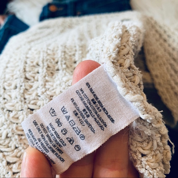 🌿- FREE PEOPLE cardigan sweater w/fringe deta… - Picture 5 of 8